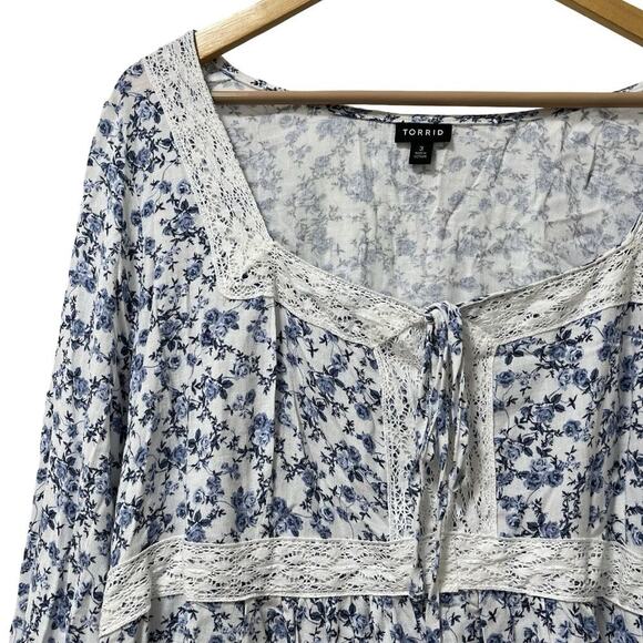 Torrid Micro Floral Babydoll Slub Lace Trim Top Size 3X Blue Milkmaid Prairie - Picture 2 of 8